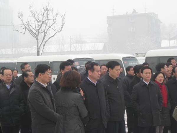 濟(jì)南市市委、市政府領(lǐng)導(dǎo)視察我院承建的歷史建筑保護(hù)工程