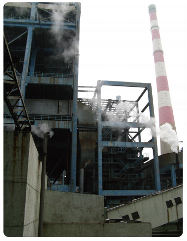 東營(yíng)勝利發(fā)電廠新增脫硝設(shè)備基礎(chǔ)加固。( 2013年)